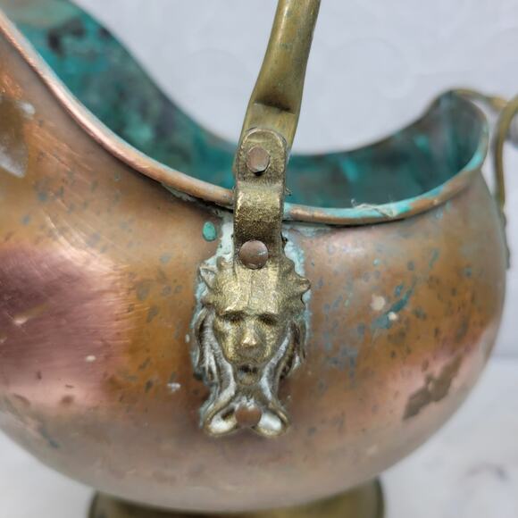 VTG Copper Coal Scuttle Ash Bucket 11" Patina Lion Head Delft Porcelain Handle - Picture 2 of 16